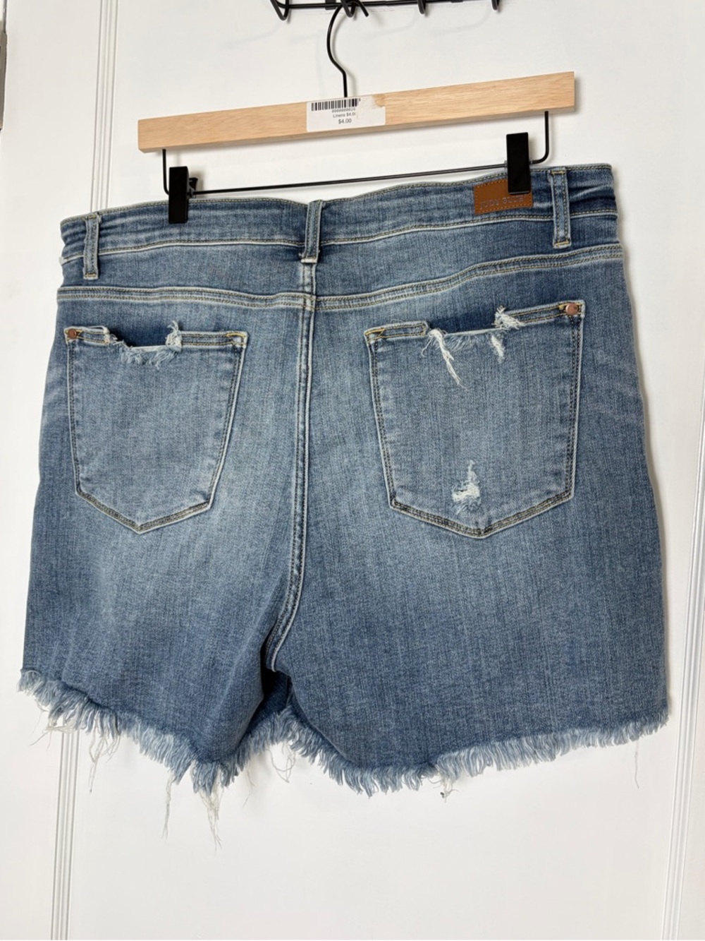 Judy Blue distressed denim shorts - Picture 5 of 16